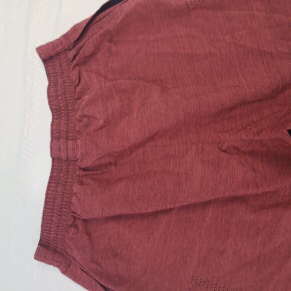 Adidas swim shorts in a reddish-brown color Size L - Picture 3 of 4